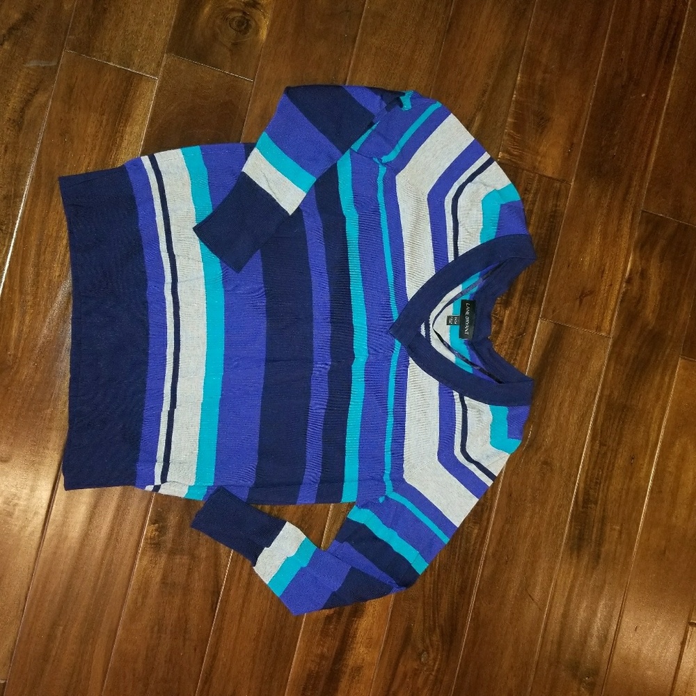 Colorful Sweater - Picture 2 of 3